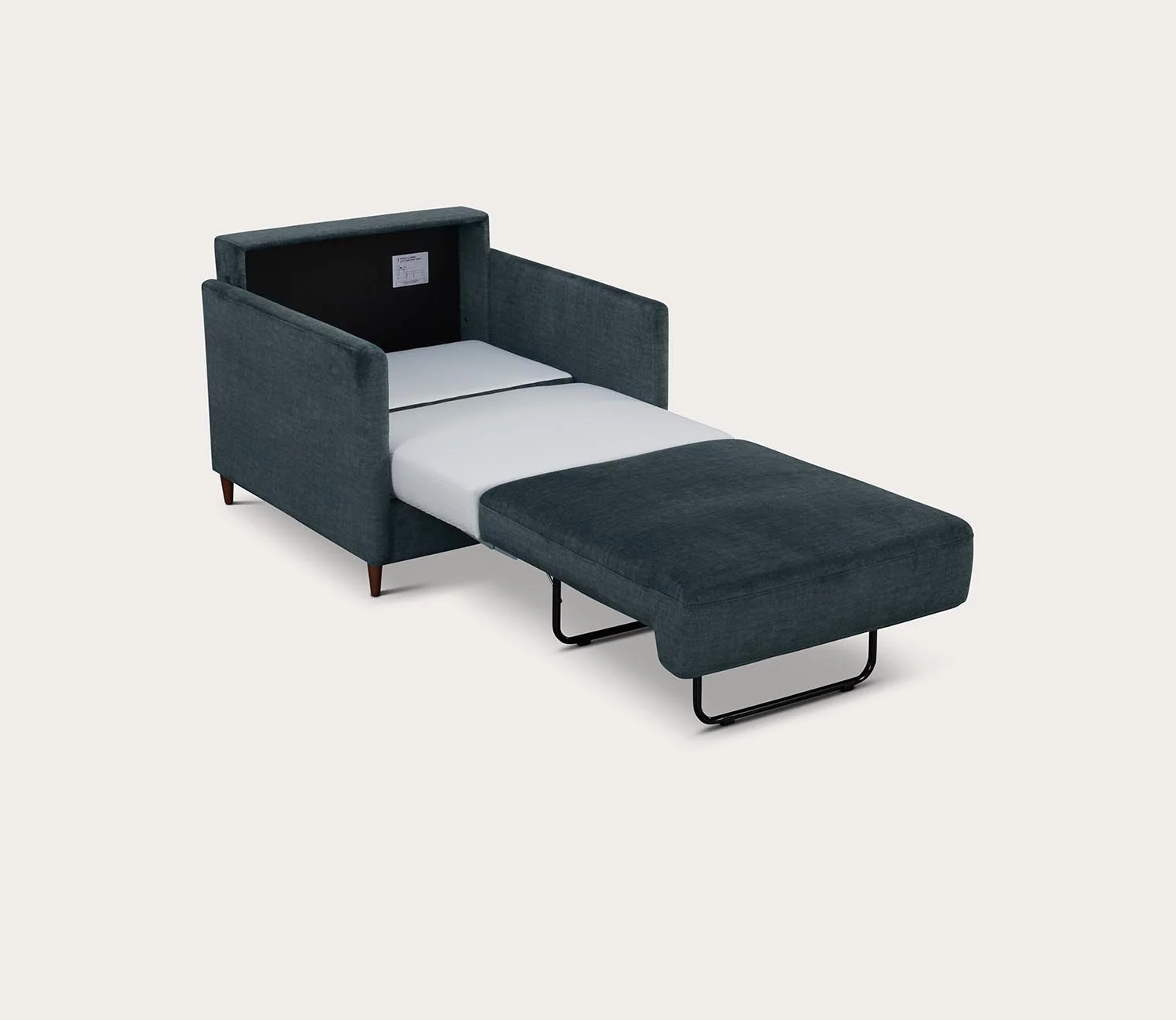 Luonto Burton Sleeper Chair - Image 15