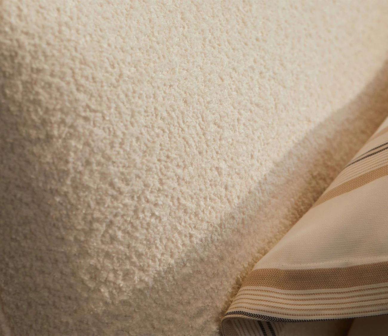 Cumulus Sherpa Fabric Upholstered Bed - Image 6