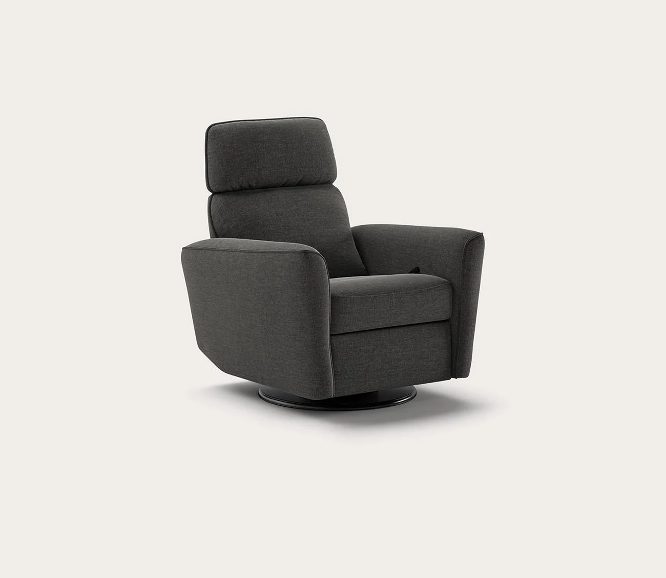 Luonto Welted Lounger Recliner Chair - Image 12