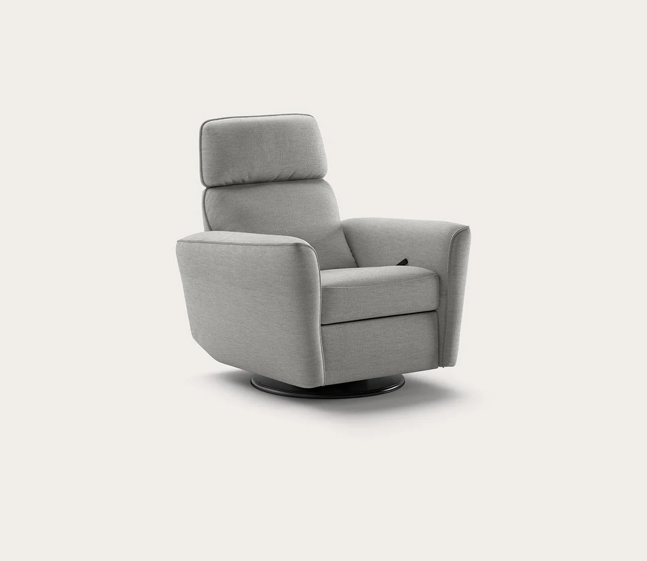 Luonto Welted Lounger Recliner Chair - Image 3